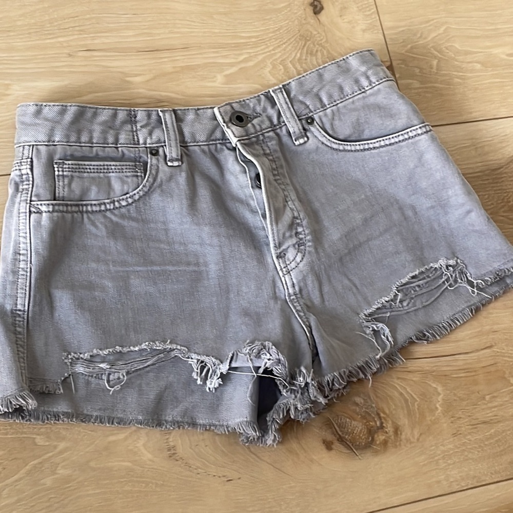 Free People Gray Cut Off Shorts Size 28 - Picture 3 of 9